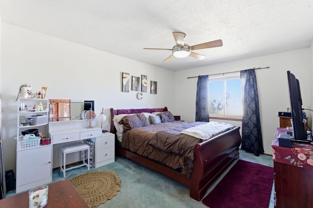 10012 Clearwater Court NW, Albuquerque, NM 87114