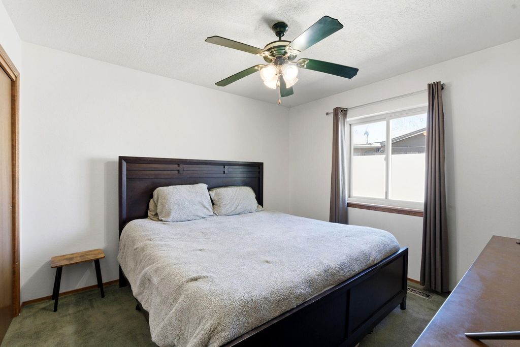 Image 28 of property listing at 10012 Clearwater Court NW, Albuquerque, NM 87114