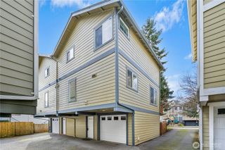 8832 Midvale Ave N #B, Seattle, WA 98103