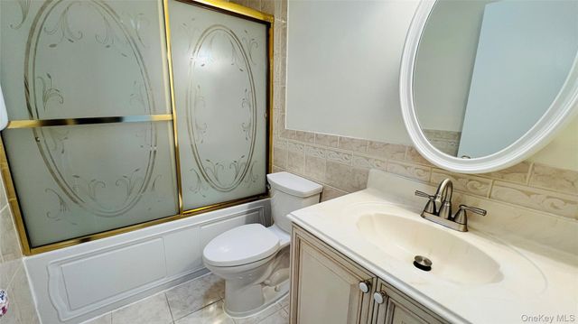 399 Woodbridge A, Ridge, NY 11961