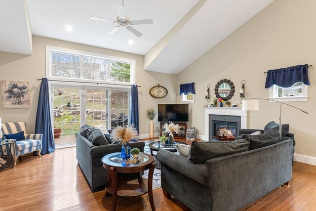 4 Hawthorne Path 4, Milford, MA 01757