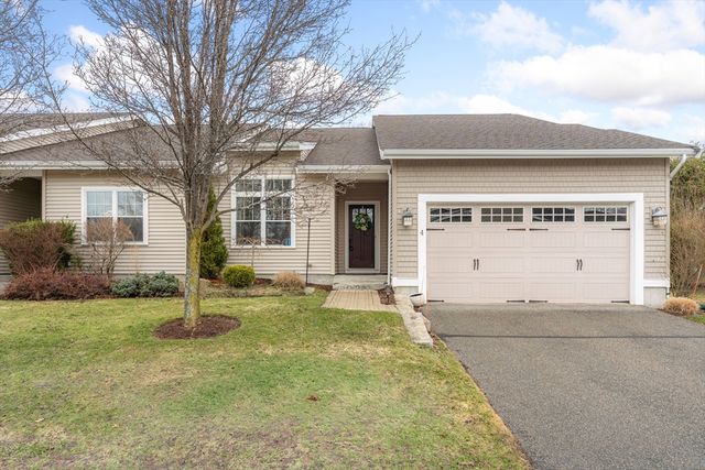 4 Hawthorne Path 4, Milford, MA 01757