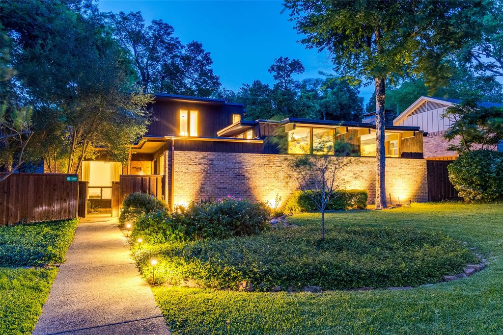 10909 Fernald Avenue, Dallas, TX 75218