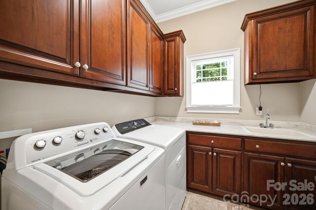 7592 Cottonwood Drive, Denver, NC 28037