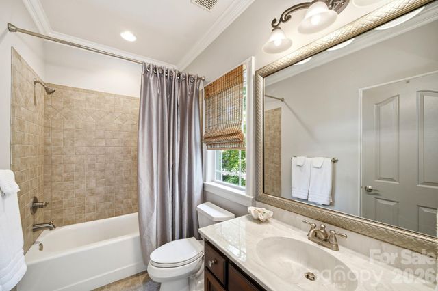 7592 Cottonwood Drive, Denver, NC 28037