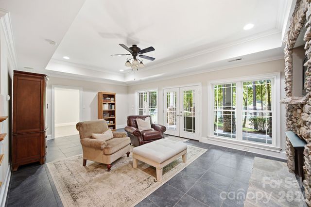 7592 Cottonwood Drive, Denver, NC 28037