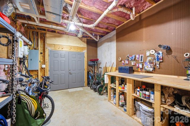 7592 Cottonwood Drive, Denver, NC 28037