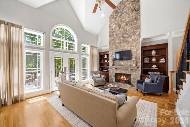 7592 Cottonwood Drive, Denver, NC 28037