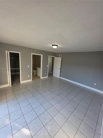 28156 SW 142nd Ct, Homestead, FL 33033