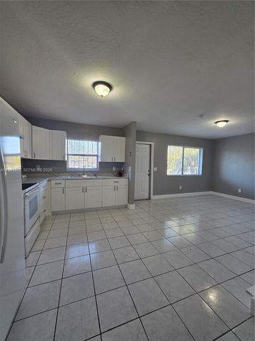 28156 SW 142nd Ct, Homestead, FL 33033