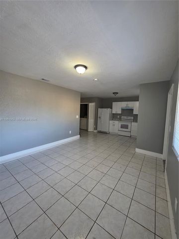 28156 SW 142nd Ct, Homestead, FL 33033