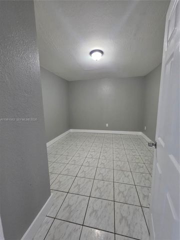 28156 SW 142nd Ct, Homestead, FL 33033