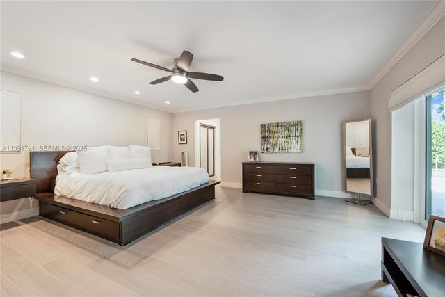 10330 SW 71st Ave, Pinecrest, FL 33156