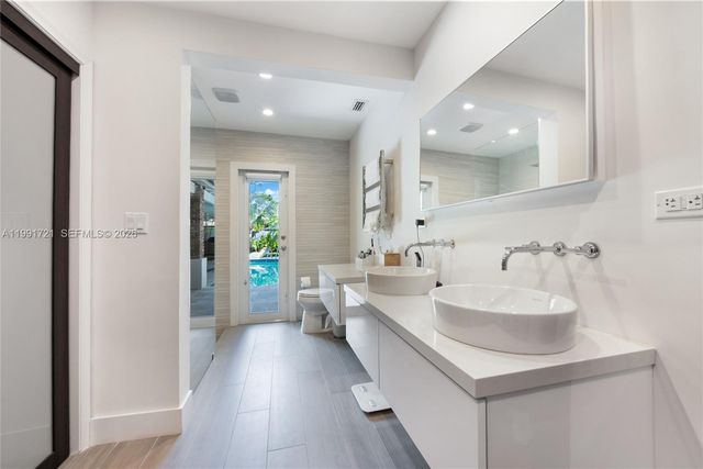 10330 SW 71st Ave, Pinecrest, FL 33156