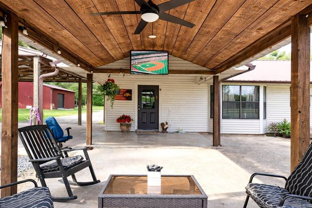 6820 Sunset Road, White Hall, AR 71602