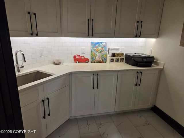 830 Linstrang Way, Homer, AK 99603