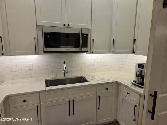 830 Linstrang Way, Homer, AK 99603