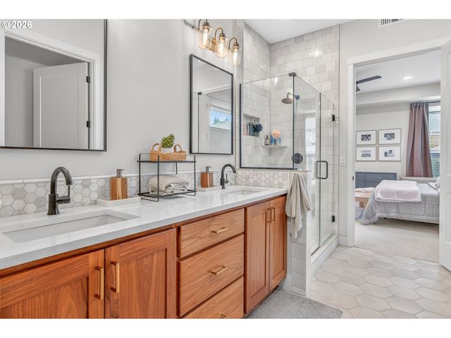 12311 Ne 57TH Ave, Vancouver, WA 98686