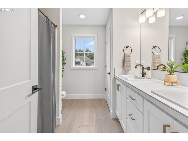 12311 Ne 57TH Ave, Vancouver, WA 98686