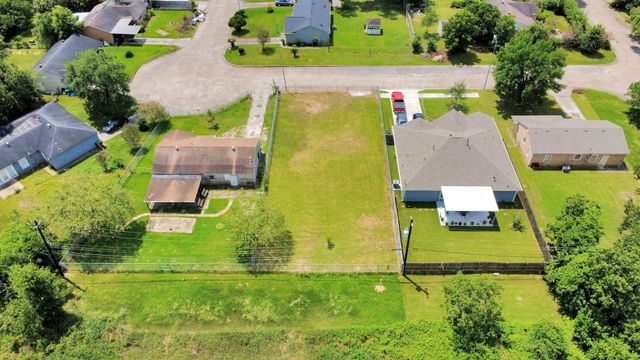 5743 Rue Street, Houston, TX 77033
