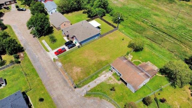 5743 Rue Street, Houston, TX 77033