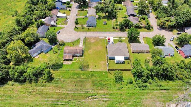 5743 Rue Street, Houston, TX 77033