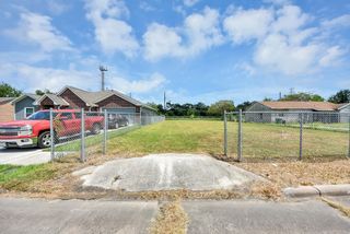 5743 Rue Street, Houston, TX 77033