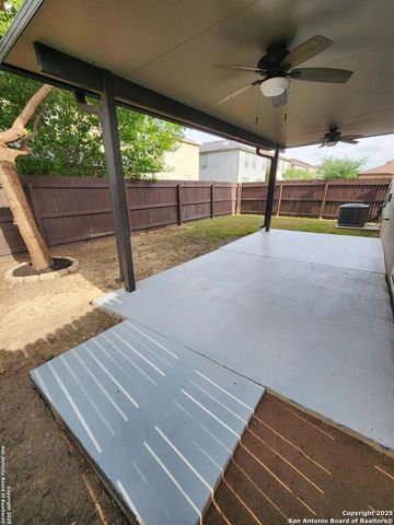 9639 Pleasanton cove, San Antonio, TX 78221
