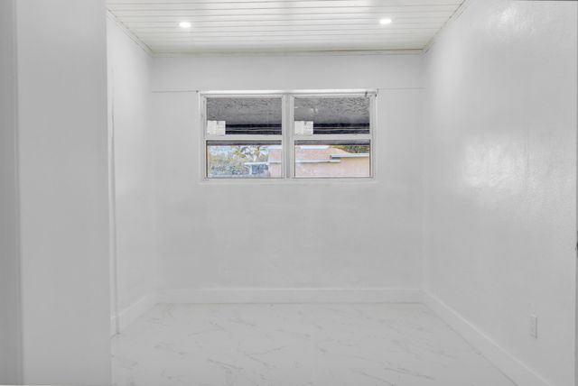 915 SW 3RD Street, Boynton Beach, FL 33435
