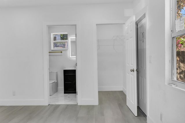 915 SW 3RD Street, Boynton Beach, FL 33435