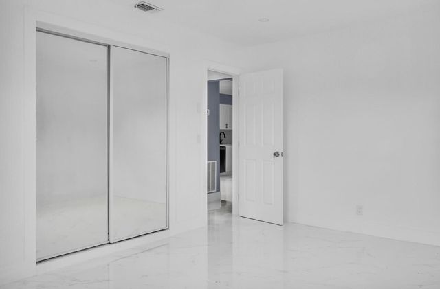 915 SW 3RD Street, Boynton Beach, FL 33435
