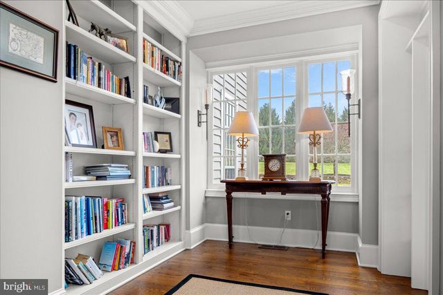 6145 GREENHILL RD, New Hope, PA 18938