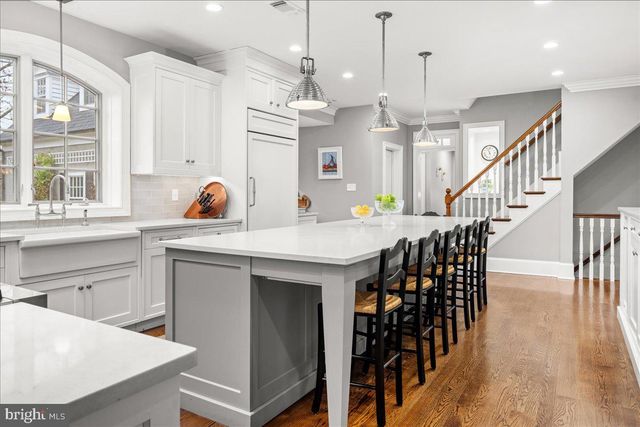 6145 GREENHILL RD, New Hope, PA 18938