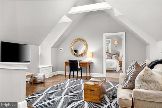 6145 GREENHILL RD, New Hope, PA 18938