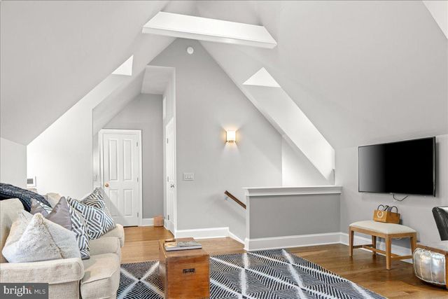 6145 GREENHILL RD, New Hope, PA 18938