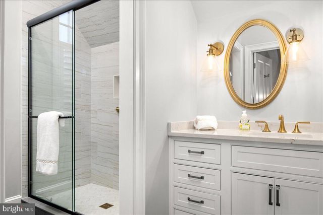 6145 GREENHILL RD, New Hope, PA 18938