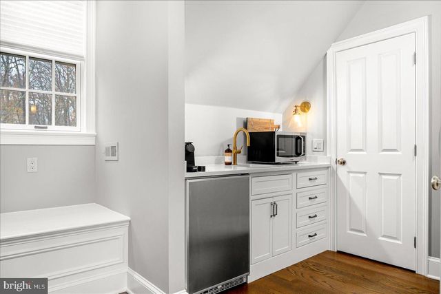 6145 GREENHILL RD, New Hope, PA 18938