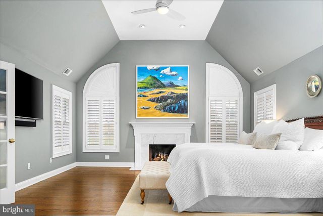 6145 GREENHILL RD, New Hope, PA 18938