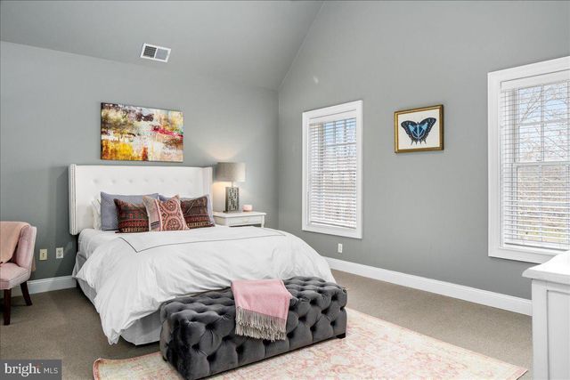 6145 GREENHILL RD, New Hope, PA 18938