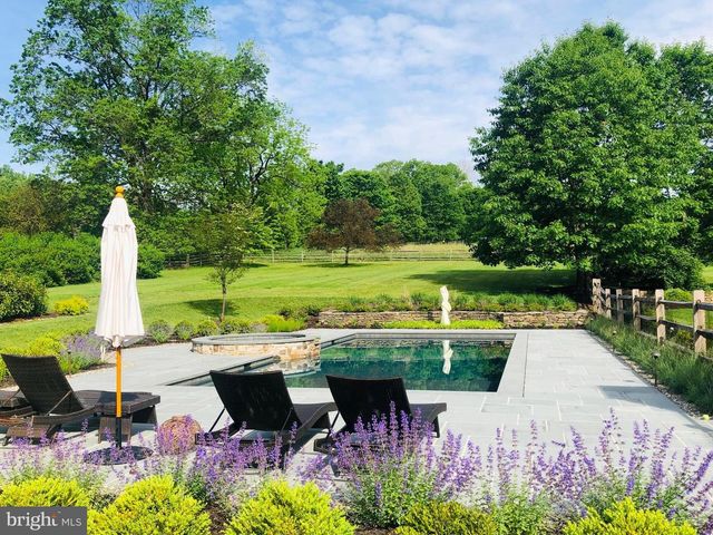 6145 GREENHILL RD, New Hope, PA 18938