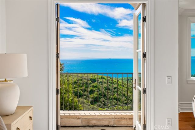 50 Pelican Crest, Newport Coast, CA 92657