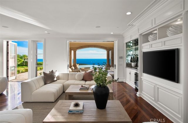 50 Pelican Crest, Newport Coast, CA 92657