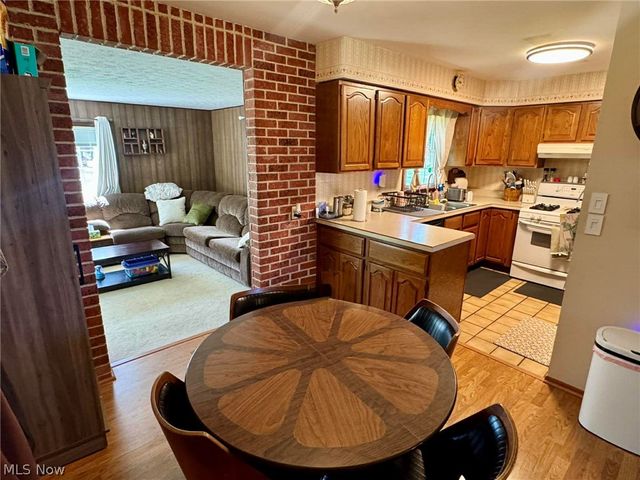 4644 Spencer Circle S, Geneva, OH 44041