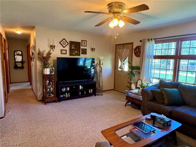 4644 Spencer Circle S, Geneva, OH 44041