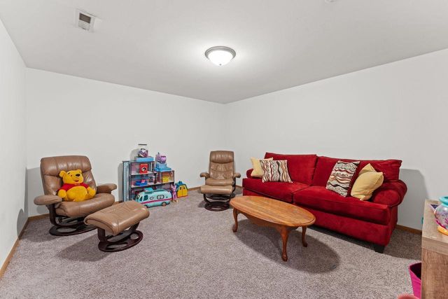 38 Dessa Rain Drive, Reedsburg, WI 53959