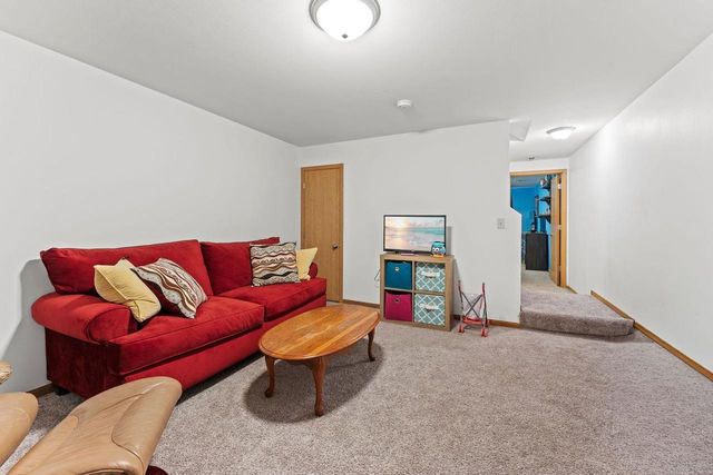 38 Dessa Rain Drive, Reedsburg, WI 53959