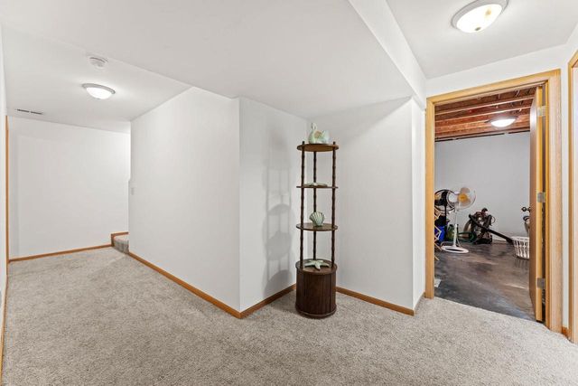 38 Dessa Rain Drive, Reedsburg, WI 53959