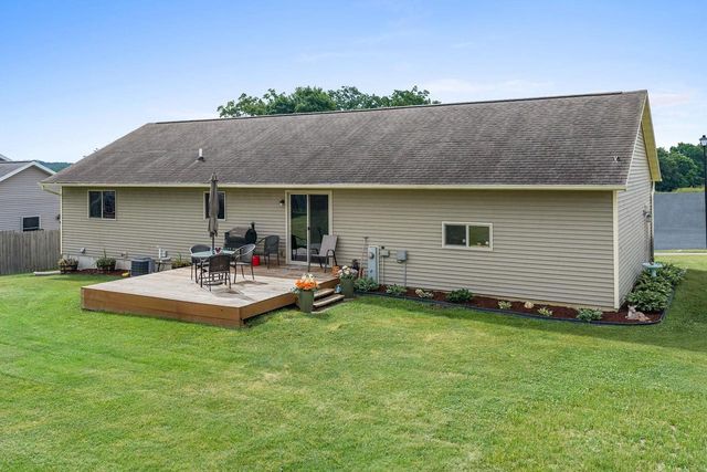 38 Dessa Rain Drive, Reedsburg, WI 53959