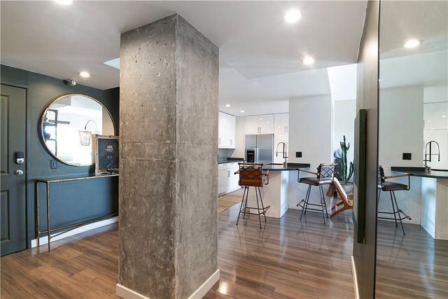 1155 N La Cienega Boulevard 711, West Hollywood, CA 90069