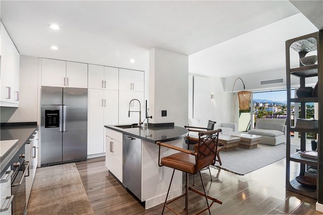 1155 N La Cienega Boulevard 711, West Hollywood, CA 90069